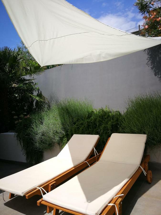 Apartment Maya Near The Beach Premantura Exterior photo